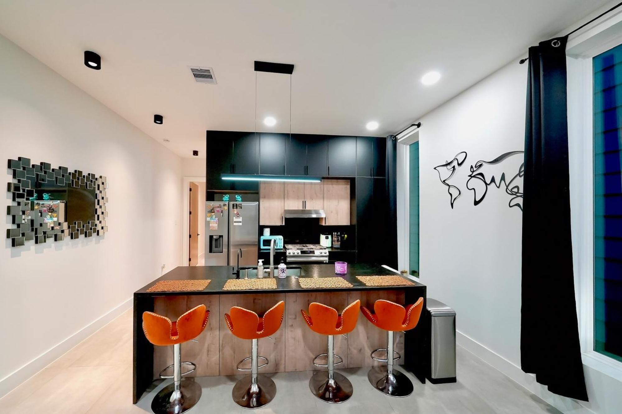 3 Mi To Dtwn Modern Townhome With Yard In Houston Exterior foto